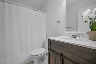 18510 NW 22nd St, Pembroke Pines, FL 33029 - Photo 28