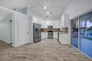 18510 NW 22nd St, Pembroke Pines, FL 33029 - Photo 10