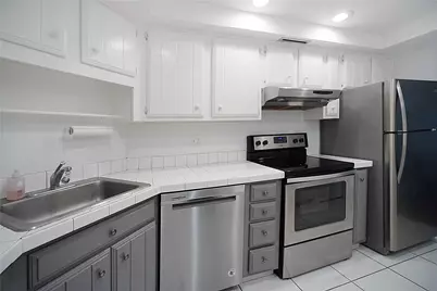 2400 Presidential Way #502, West Palm Beach, FL 33401 - Photo 6