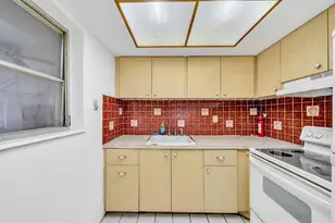 5811 NE 1st Terrace, Oakland Park, FL 33334 - Photo 10