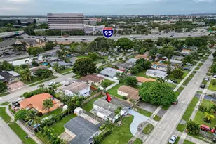 5811 NE 1st Terrace, Oakland Park, FL 33334 - Photo 32