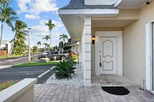 822 NE 25th Ave, Hallandale Beach, FL 33009 - Photo 38