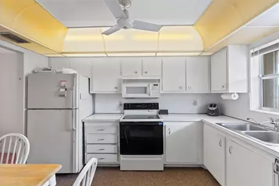 700 SE 6th Avenue #314, Deerfield Beach, FL 33441 - Photo 6