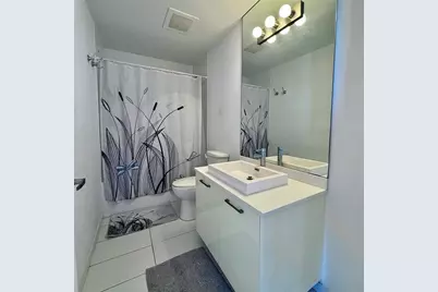 151 SE 1st Street #608, Miami, FL 33131 - Photo 4