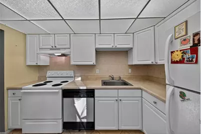 400 SE 10th Street #211, Deerfield Beach, FL 33441 - Photo 22