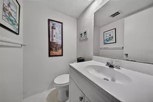 400 SE 10th St, Deerfield Beach, FL 33441 - Photo 24