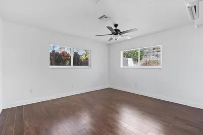 370 SE 3rd Court, Pompano Beach, FL 33060 - Photo 20