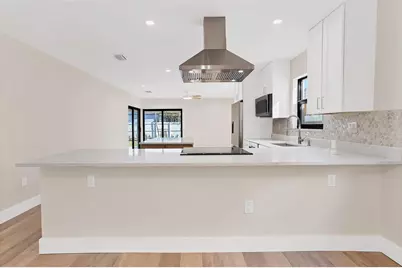 391 NW 58th Avenue, Miami, FL 33126 - Photo 2