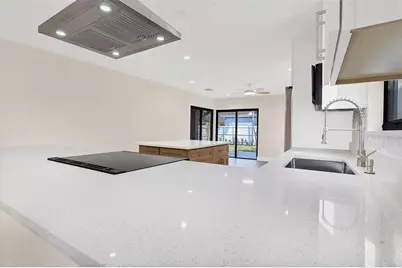 391 NW 58th Avenue, Miami, FL 33126 - Photo 10