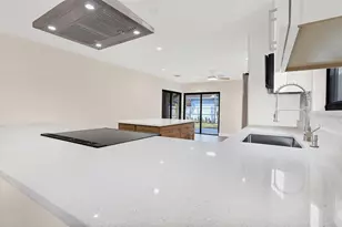 391 NW 58th Ave, Miami, FL 33126 - Photo 10