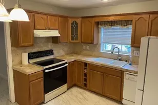 355 Sunshine Dr, Coconut Creek, FL 33066 - Photo 2