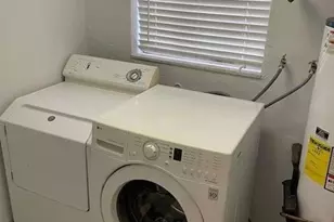 355 Sunshine Dr, Pompano Beach, FL 33066 - Photo 10