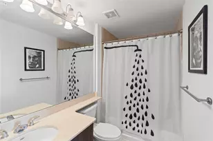 2401 NE 65th St, Fort Lauderdale, FL 33308 - Photo 16