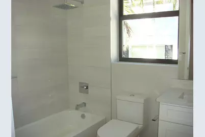 706 SW 9 Te #B, Fort Lauderdale, FL 33315 - Photo 14