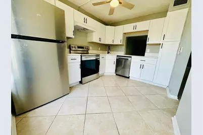 222 Foxtail Drive #E, Greenacres, FL 33415 - Photo 4