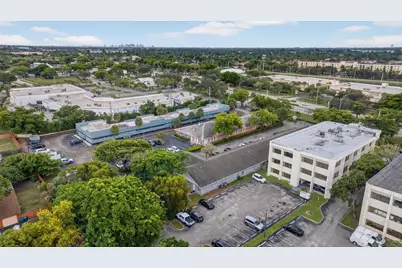 7471 W Oakland Park Boulevard, Tamarac, FL 33319 - Photo 68