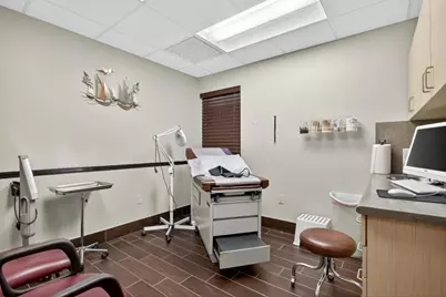 7471 W Oakland Park Boulevard, Tamarac, FL 33319 - Photo 20