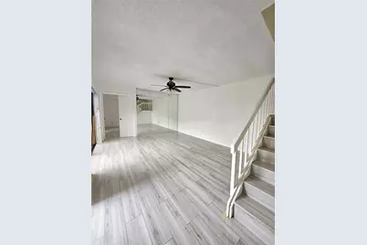 912 Springdale Circle, Palm Springs, FL 33461 - Photo 4