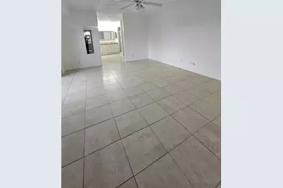 912 Springdale Circle, Palm Springs, FL 33461 - Photo 10