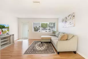 985 NW 69th Ave, Margate, FL 33063 - Photo 4