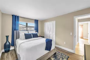 8871 NW 3rd St, Pembroke Pines, FL 33024 - Photo 28