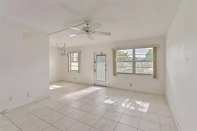 167 Grantham #167, Deerfield Beach, FL 33442 - Photo 4