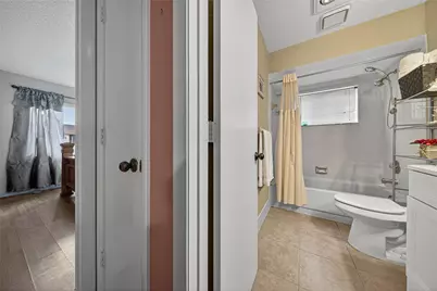 9812 NW 75th Court, Tamarac, FL 33321 - Photo 34