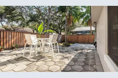 1867 NW 99th Avenue, Plantation, FL 33322 - Photo 34