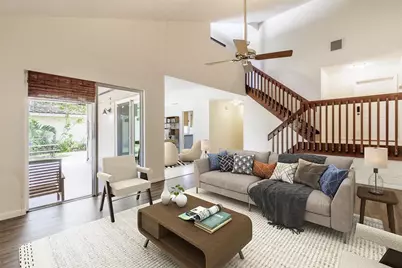 2945 Begonia Way, Hollywood, FL 33026 - Photo 2