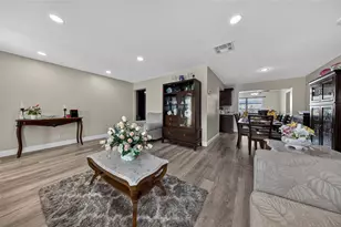 5013 NW 51st St, Tamarac, FL 33319 - Photo 4