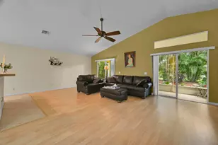 2870 SW Versailles Terrace, Stuart, FL 34997 - Photo 4