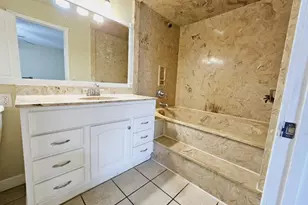 2 Crossings Cir, Boynton Beach, FL 33435 - Photo 10