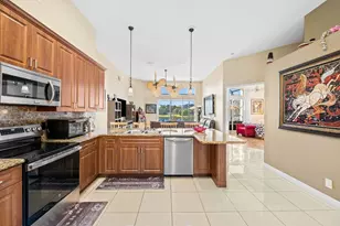 10658 St Thomas Dr, Boca Raton, FL 33498 - Photo 12