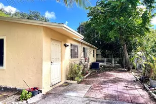 6000 NW 41st Terrace, Fort Lauderdale, FL 33319 - Photo 2