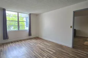 4898 NW 29th Ct, Lauderdale Lakes, FL 33313 - Photo 6