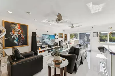 911 NW 7th Street, Dania Beach, FL 33004 - Photo 10