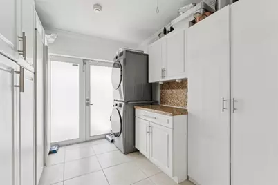 911 NW 7th Street, Dania Beach, FL 33004 - Photo 12