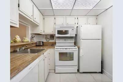 4705 NW 35th Street #611, Fort Lauderdale, FL 33319 - Photo 2