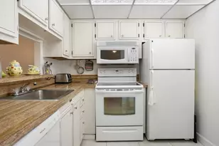 4705 NW 35th St, Lauderdale Lakes, FL 33319 - Photo 2