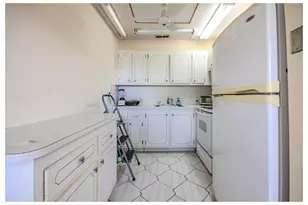 251 Preston F Unit, Boca Raton, FL 33434 - Photo 6