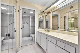 10442 E Clairmont Cir, Tamarac, FL 33321 - Photo 28