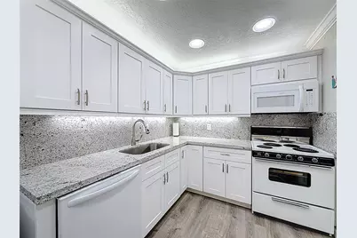 4211 NW 41st Street #205, Lauderdale Lakes, FL 33319 - Photo 8