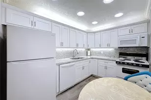 4211 NW 41st St Unit, Fort Lauderdale, FL 33319 - Photo 8