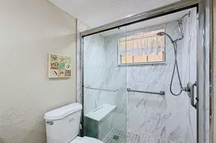4211 NW 41st St Unit, Lauderdale Lakes, FL 33319 - Photo 38
