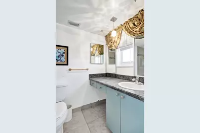 1051 Hillsboro Mile #702e, Pompano Beach, FL 33062 - Photo 18