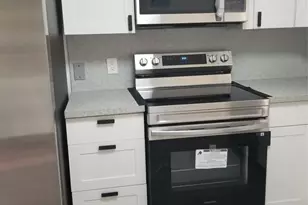 803 NE 8th St, Hallandale Beach, FL 33009 - Photo 22