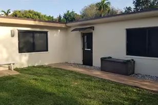803 NE 8th St, Hallandale Beach, FL 33009 - Photo 6