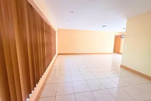 8800 NW 3 St, Pembroke Pines, FL 33024 - Photo 6