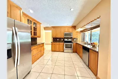 8800 NW 3 Street, Hollywood, FL 33024 - Photo 14