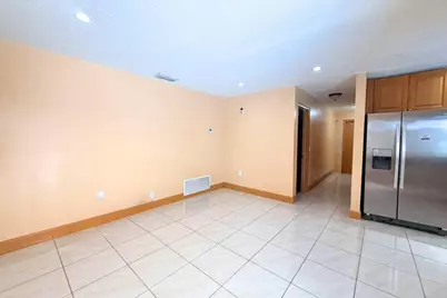 8800 NW 3 Street, Hollywood, FL 33024 - Photo 12